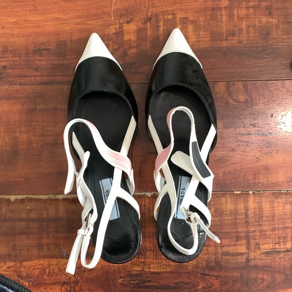 Prada slingback heels - Picture 1 of 6